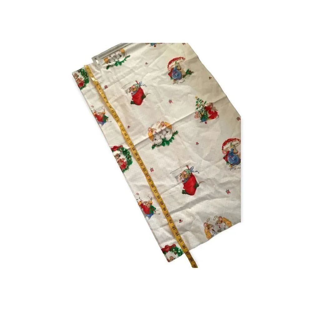 The Mistletoe Mice Fabric Panel - Picture 2 of 7